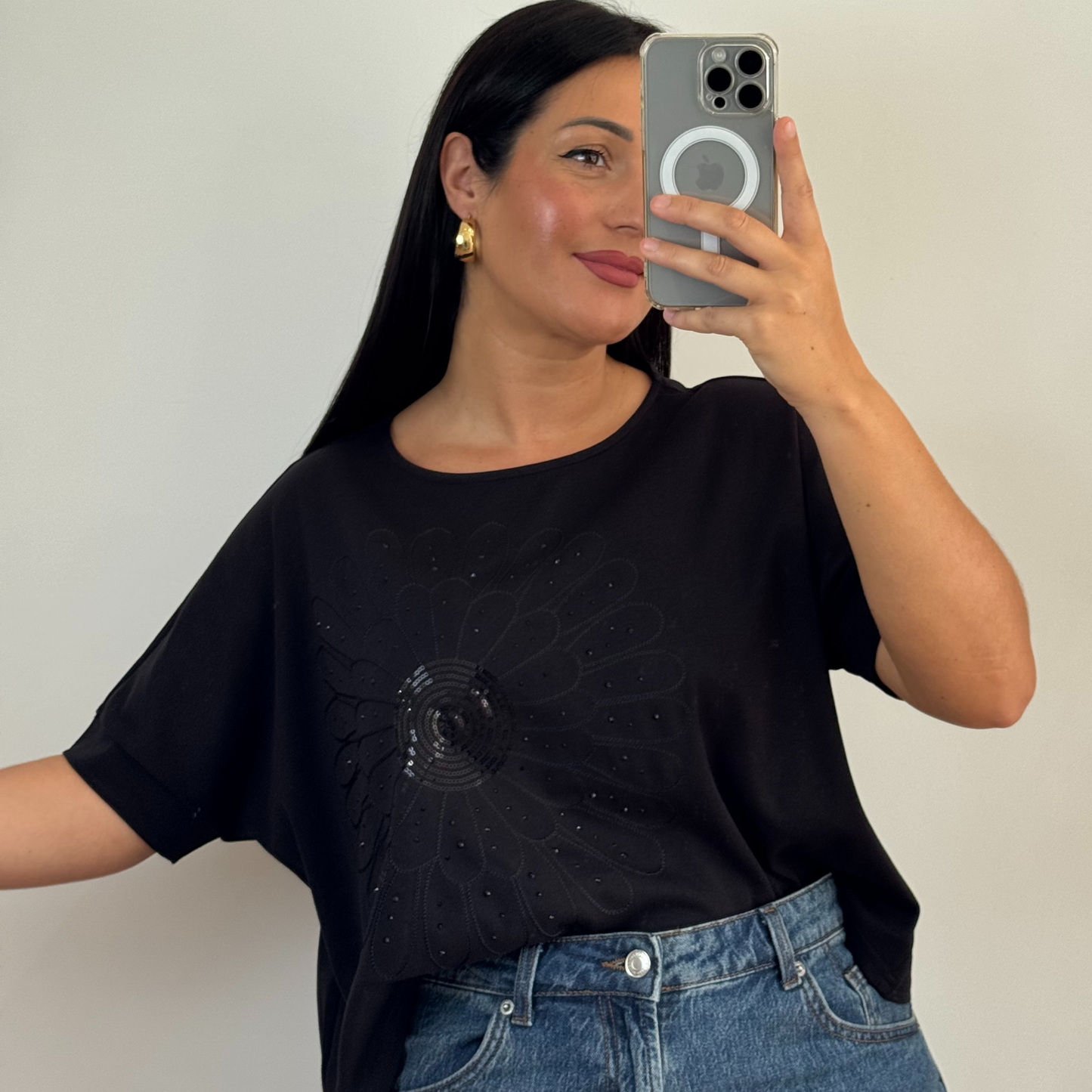T-SHIRT PRETA BRILHANTES