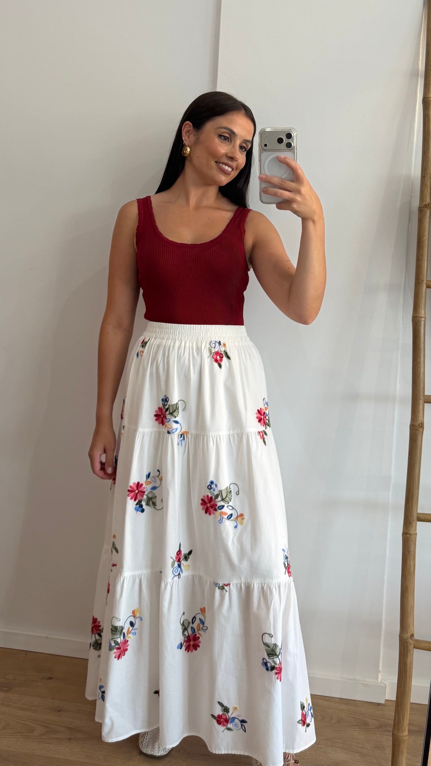 SAIA FLORES