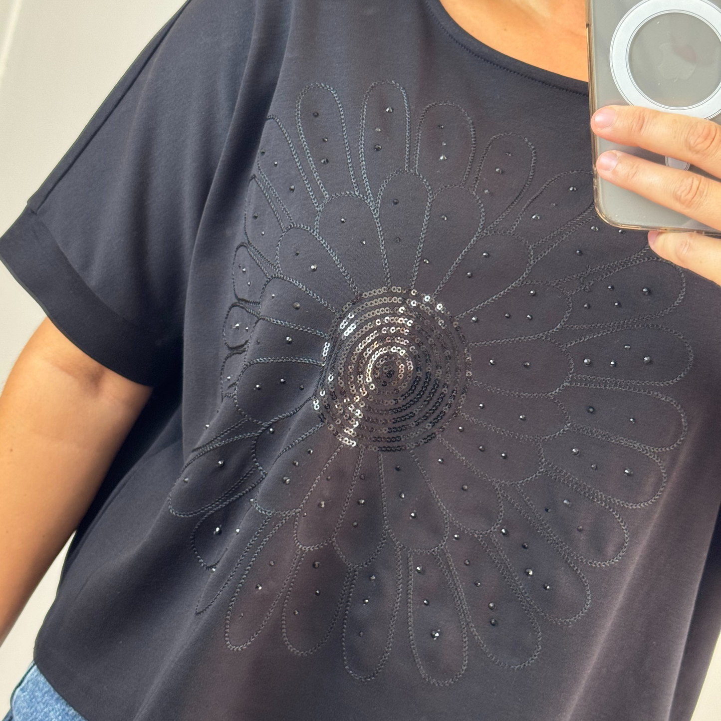 T-SHIRT PRETA BRILHANTES